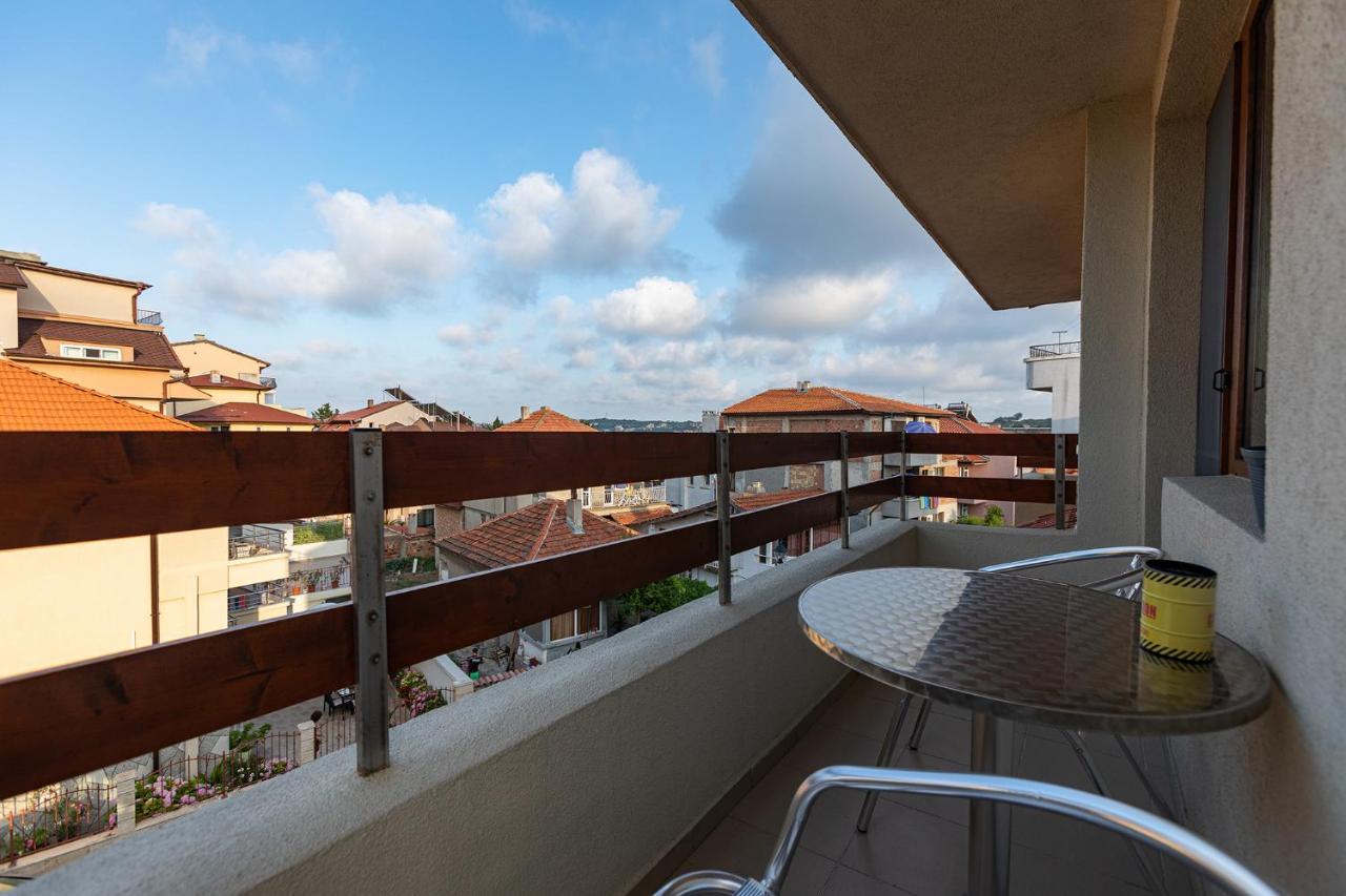 Hotel Albatros New Town Созополь Экстерьер фото