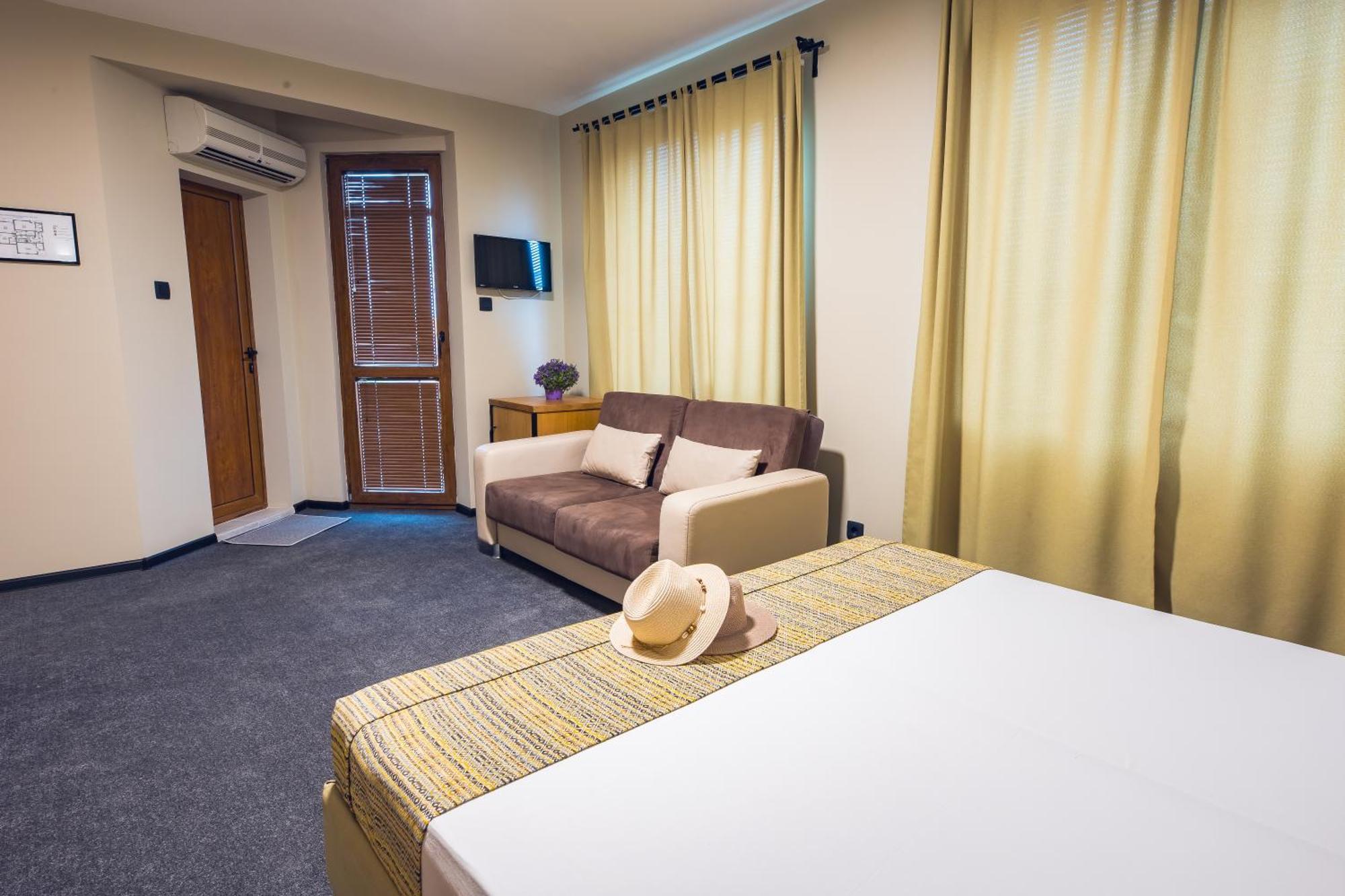 Hotel Albatros New Town Созополь Экстерьер фото