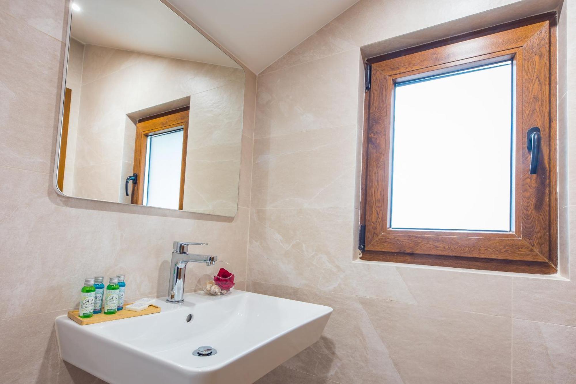 Hotel Albatros New Town Созополь Экстерьер фото