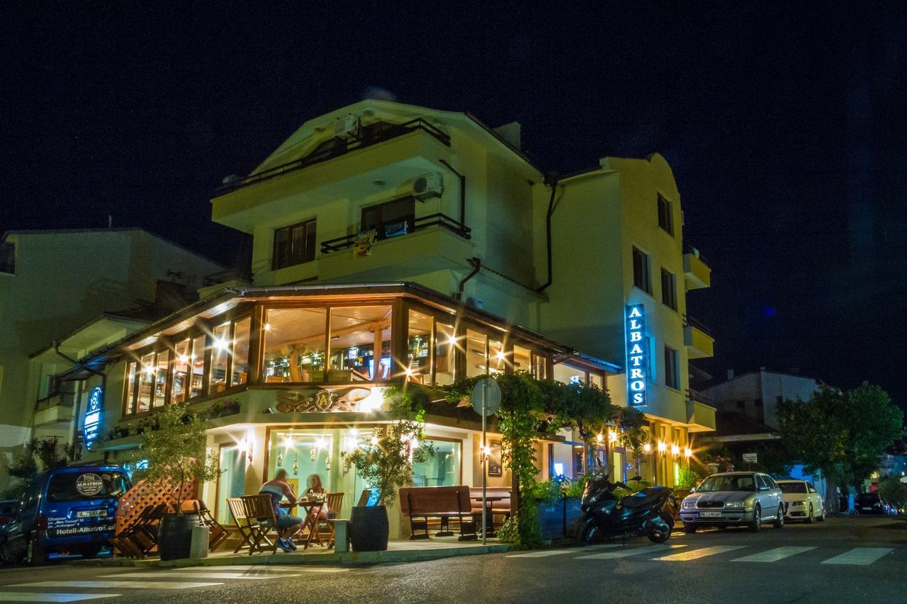 Hotel Albatros New Town Созополь Экстерьер фото